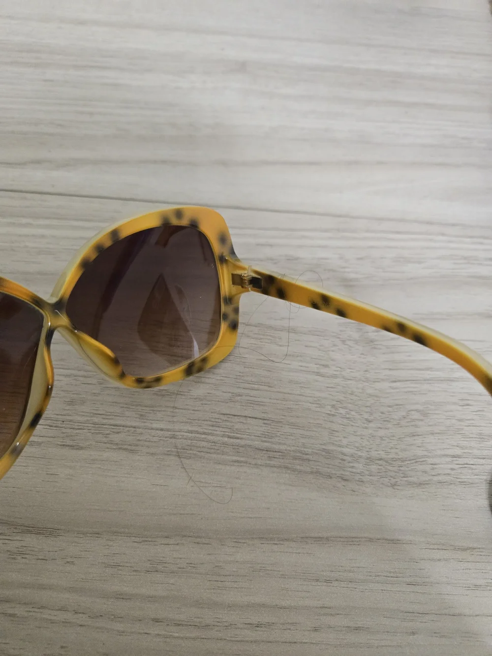 White Oversized Women's Sunglasses with Brown Lenses